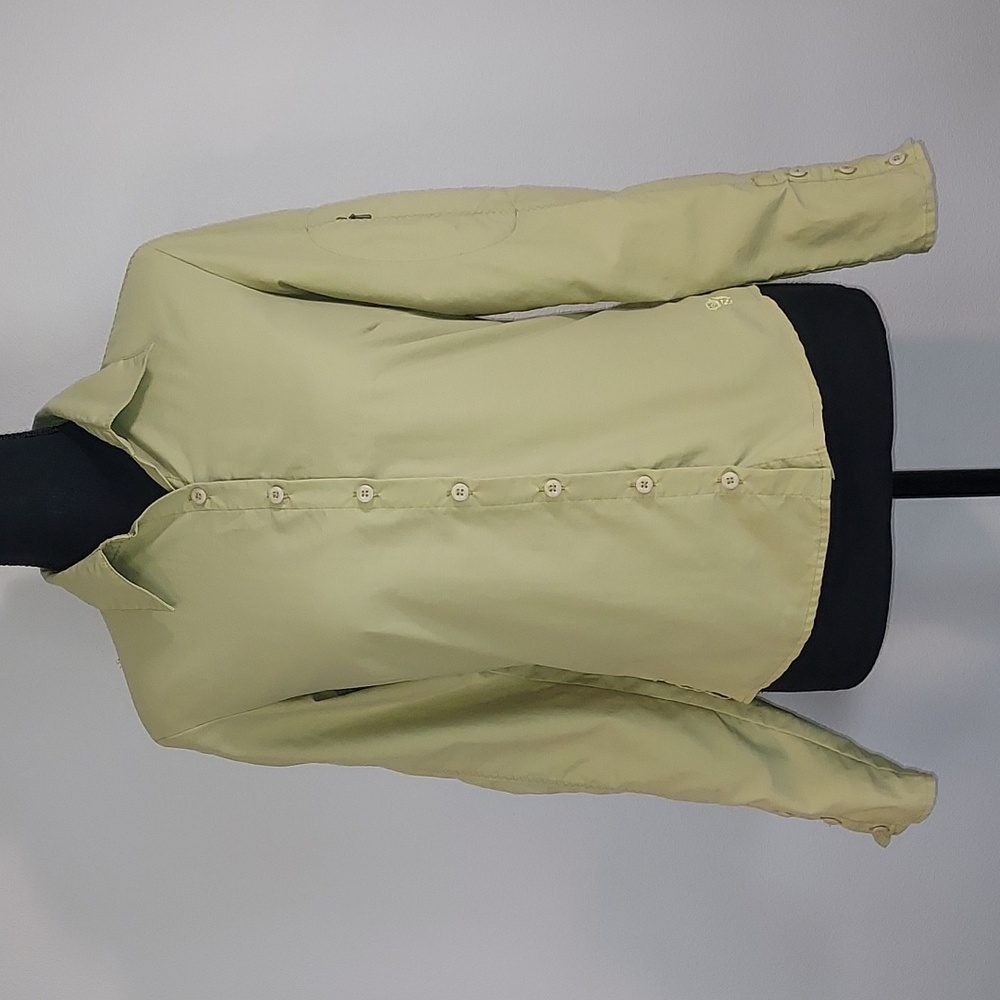 Mountain Hardware Light Green Long Sleeve Transit Button Up Shirt Size 6